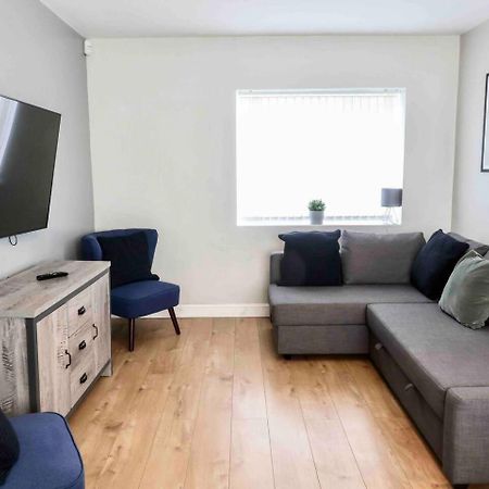 Comfortable And Convenient 3 Bedroom House With Parking Handsworth Exteriér fotografie