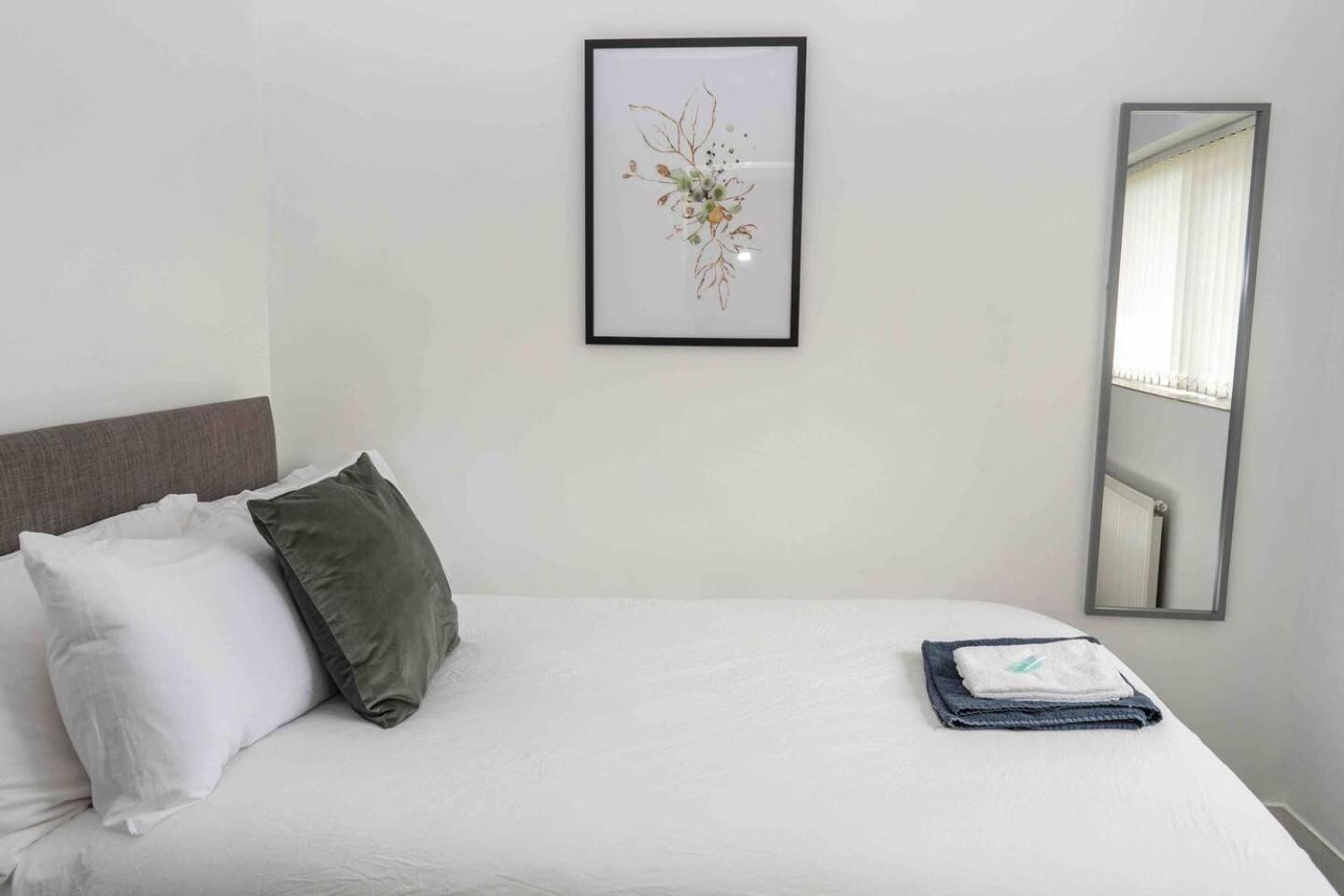 Comfortable And Convenient 3 Bedroom House With Parking Handsworth Exteriér fotografie