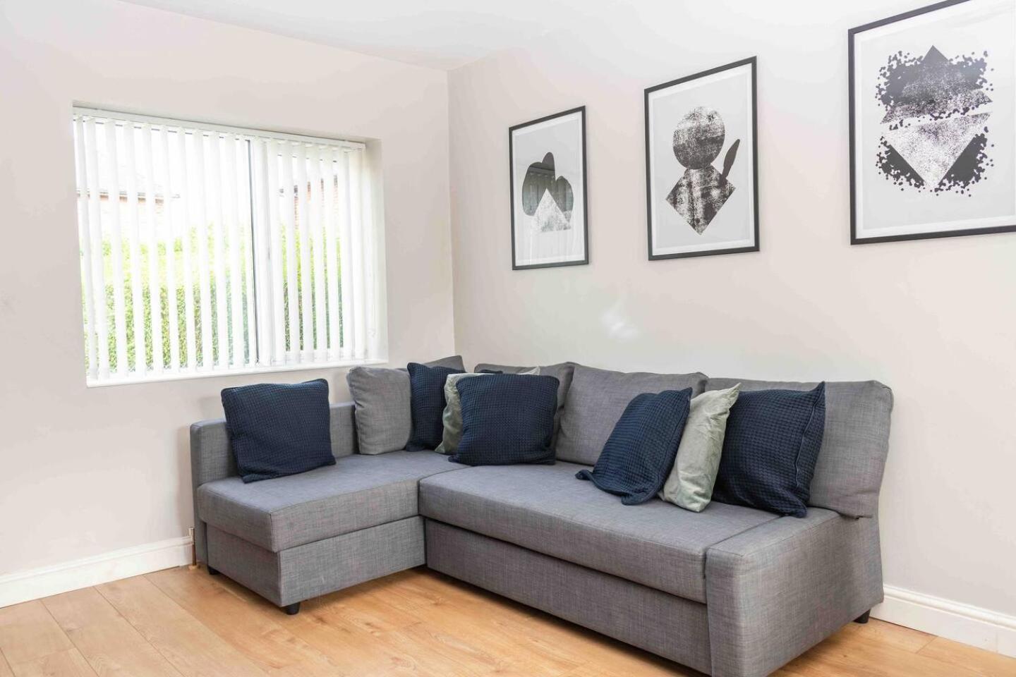 Comfortable And Convenient 3 Bedroom House With Parking Handsworth Exteriér fotografie