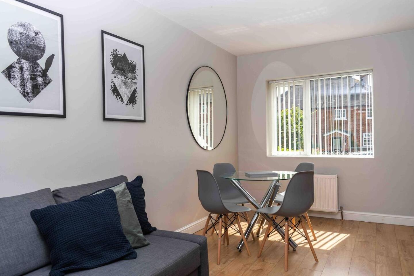 Comfortable And Convenient 3 Bedroom House With Parking Handsworth Exteriér fotografie
