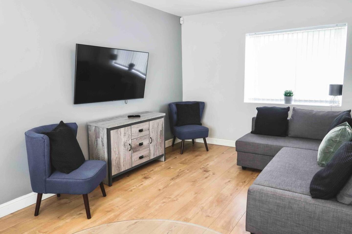 Comfortable And Convenient 3 Bedroom House With Parking Handsworth Exteriér fotografie